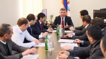 Գնել Սանոսյանը Թալինի համայնքապետարանում աշխատանքային քննարկում է անցկացրել