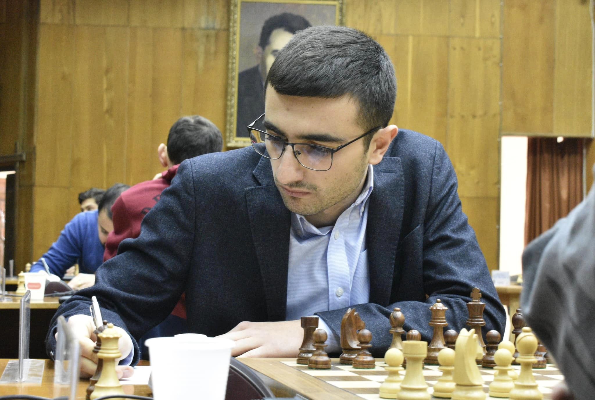 Մանուել Պետրոսյանը պարտվեց, բայց պահպանեց առաջատարի դիրքը․ ՀՀ շախմատի առաջնություն