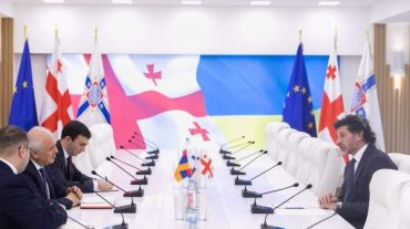 Դեսպան Սմբատյանը  և Կալա Կալաձեն քննարկել են Երևանի և Թբիլիսիի միջև համագործակցությանը վերաբերող հարցեր