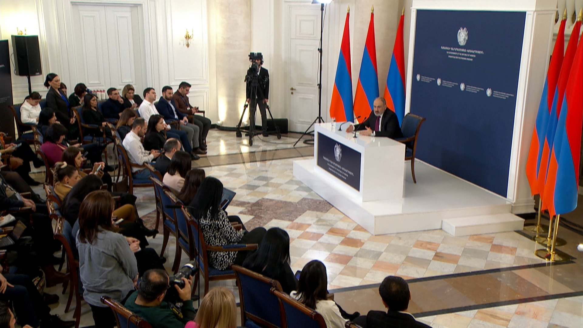 Փաշինյանը դատապարտելի է համարում լրագրողների աշխատանքը խոչընդոտելու ցանկացած փորձ