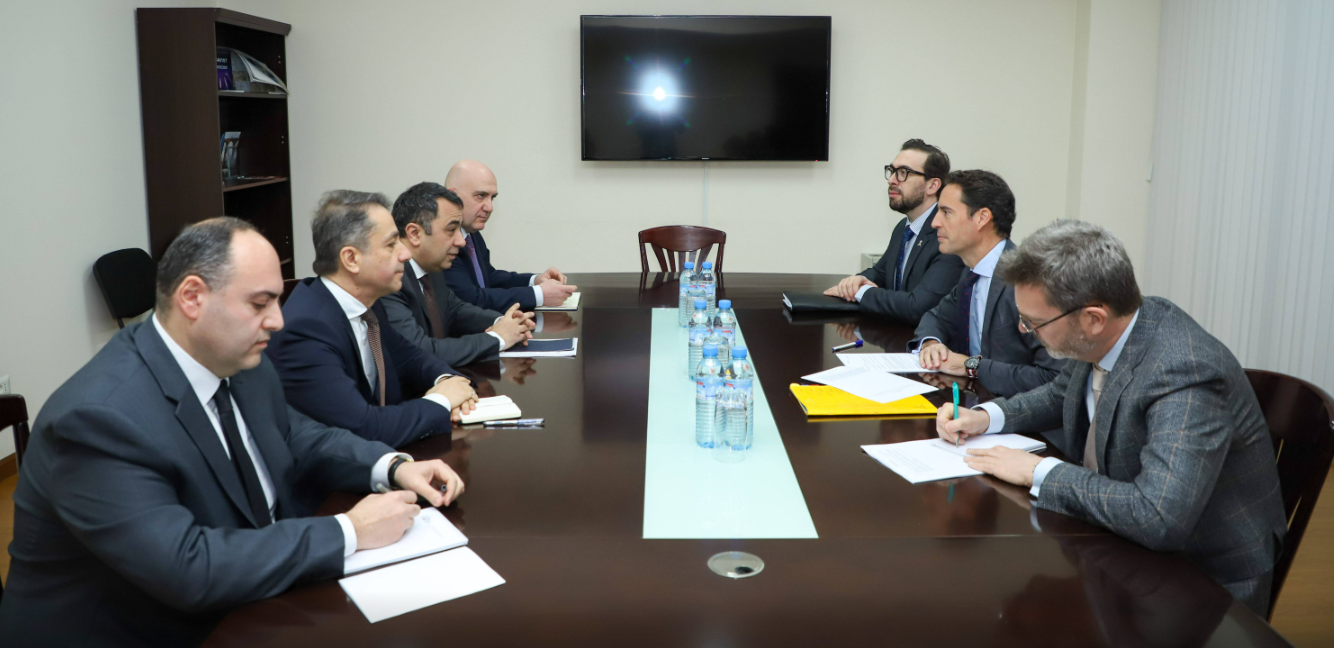ՀՀ ԱԳ փոխնախարարը ՆԱՏՕ-ի Գլխավոր քարտուղարի հատուկ ներկայացուցչին է ներկայացրել ԼՂ-ում օրեցօր վատթարացող հումանիտար իրավիճակը