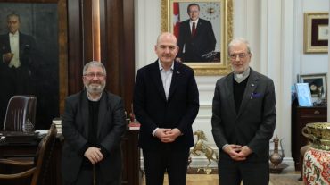 Թուրքիայի ներքին գործերի նախարարը հանդիպել է հայ հոգևորականների հետ