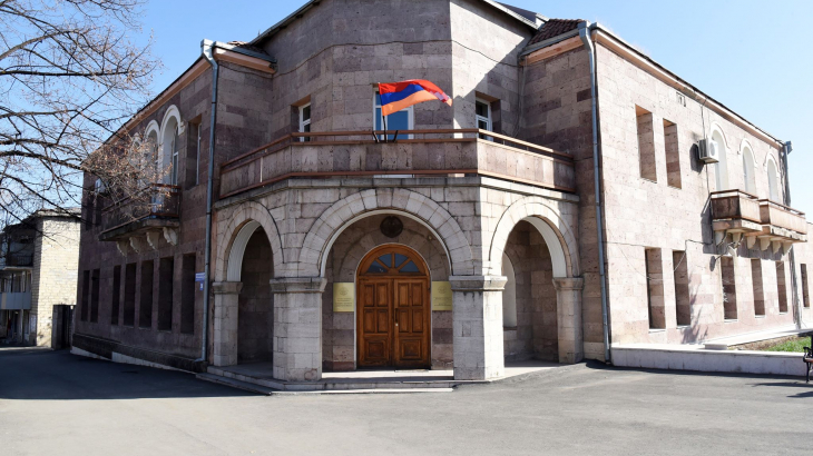 Եռակողմ հայտարարությունը հենց ռուսական խաղաղապահ զորախմբին է լիազորում վերահսկել Լաչինի միջանցքով երթևեկությունը. Արցախի ԱԳՆ
