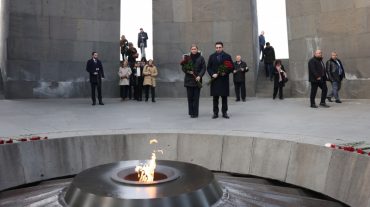 Ալեն Սիմոնյանն ու Յաել Բրաուն-Պիվեն այցելել են Ծիծեռնակաբերդի հուշահամալիր