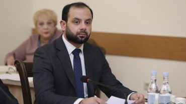 Հայաստանում չարտադրվող հումքն ու նյութերը, որոնք անհրաժեշտ են արտադրության մեջ, կազատվեն ներմուծման ԱԱՀ-ից. հարցը քննարկվել է Տնտեսական հարցերի մշտական հանձնաժողովում
