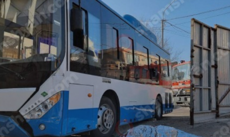 Ողբերգական դեպք Երևանում. թիվ 99 երթուղու ավտոբուսը ինքնաբերաբար առաջ է ընթացել և վրաերթի ենթարկել այն վարած վարորդին
