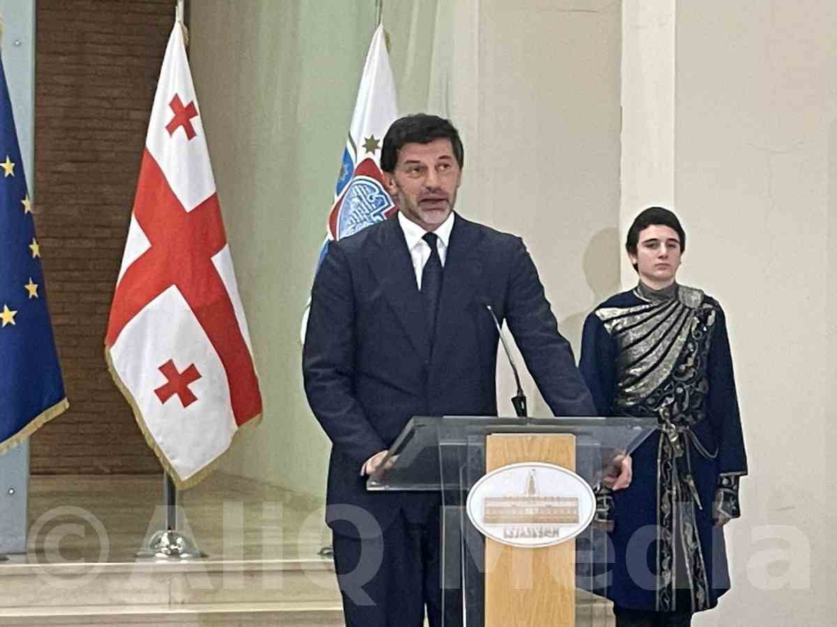 Թբիլիսիի քաղաքապետը շնորհավորել է Հայ Առաքելական եկեղեցու ծխականներին