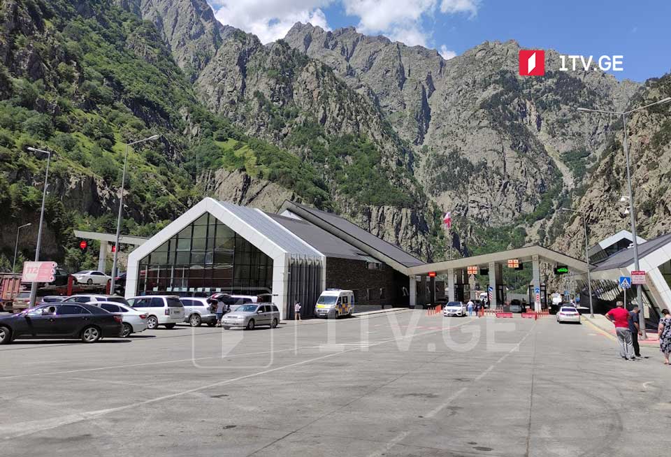 «Կազբեկի» մաքսակետից Ռուսաստան է վերադարձվել 42 250 կգ կարտոֆիլ և 69 867 մ³ սղոցված փայտանյութ