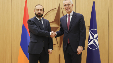 Արարատ Միրզոյանը  Ստոլտենբերգին է ներկայացրել Լաչինի միջանցքի ապօրինի արգելափակման հետևանքով Լեռնային Ղարաբաղում ստեղծված հումանիտար ճգնաժամը