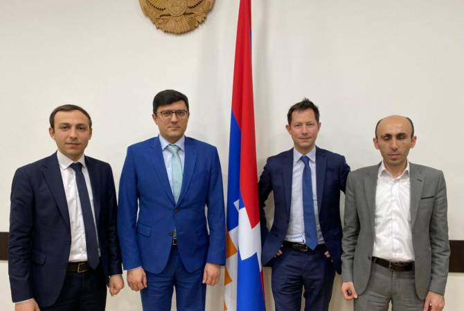 Արցախի ներկայացուցիչներն ու ԵԽ պատգամավորը քննարկել են Ադրբեջանի հանցավոր քաղաքականությանը հակազդելու ուղղությամբ ձեռնարկվելիք գործողությունները