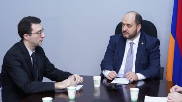Արայիկ Հարությունյանը ներկայացրել է Կրթության տեսչական մարմնի նորանշանակ ղեկավարին