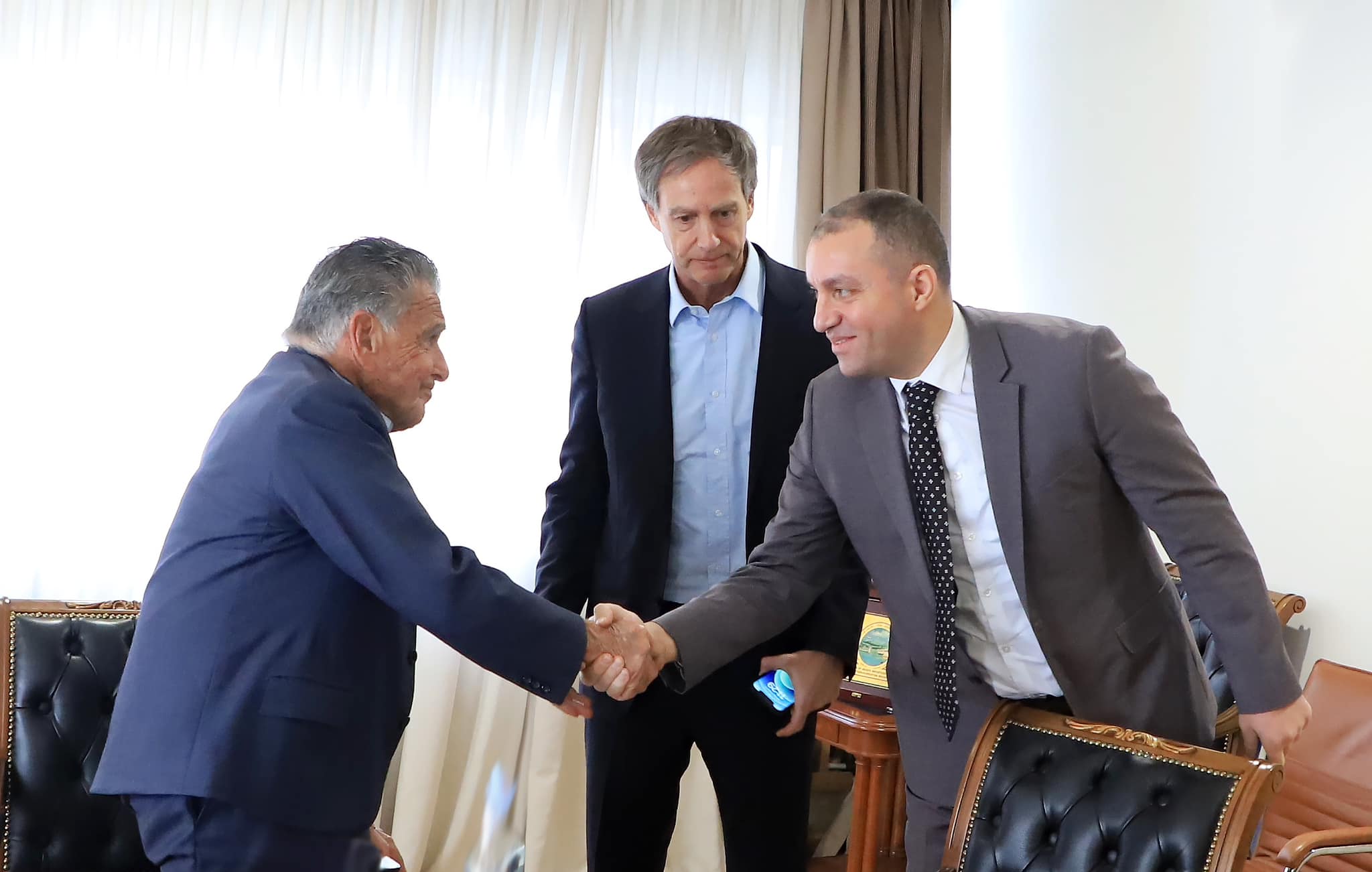 Վահան Քերոբյանը Էդուարդո Էռնեկյանի հետ քննարկել է Զվարթնոց օդանավակայանի ընդլայնման հնարավարությունները
