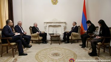 ՀՀ ԱԽ քարտուղարն ու ՌԴ ԱԳ նախարարի՝ Հայաստանի և Ադրբեջանի միջև հարաբերությունների կարգավորմանն աջակցելու հարցերով հատուկ ներկայացուցիչը քննարկել են Լաչինի միջանցքի շրջափակումը