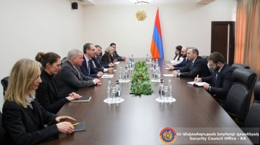 ԱԽ քարտուղարն ընդունել է Ստեֆանո Տոմատի գլխավորած պատվիրակությանը