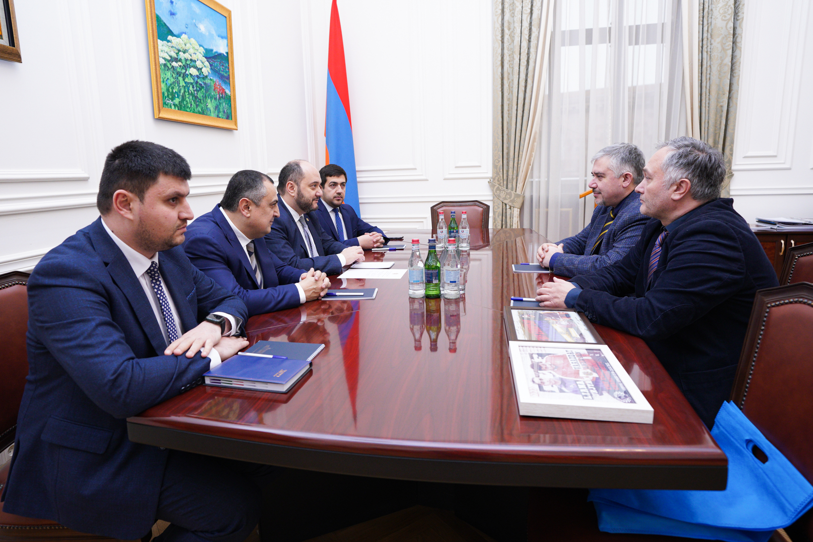 Արայիկ Հարությունյանն ընդունել է Եվրոպայի ծանրամարտի ֆեդերացիայի (EWF) ղեկավարներին