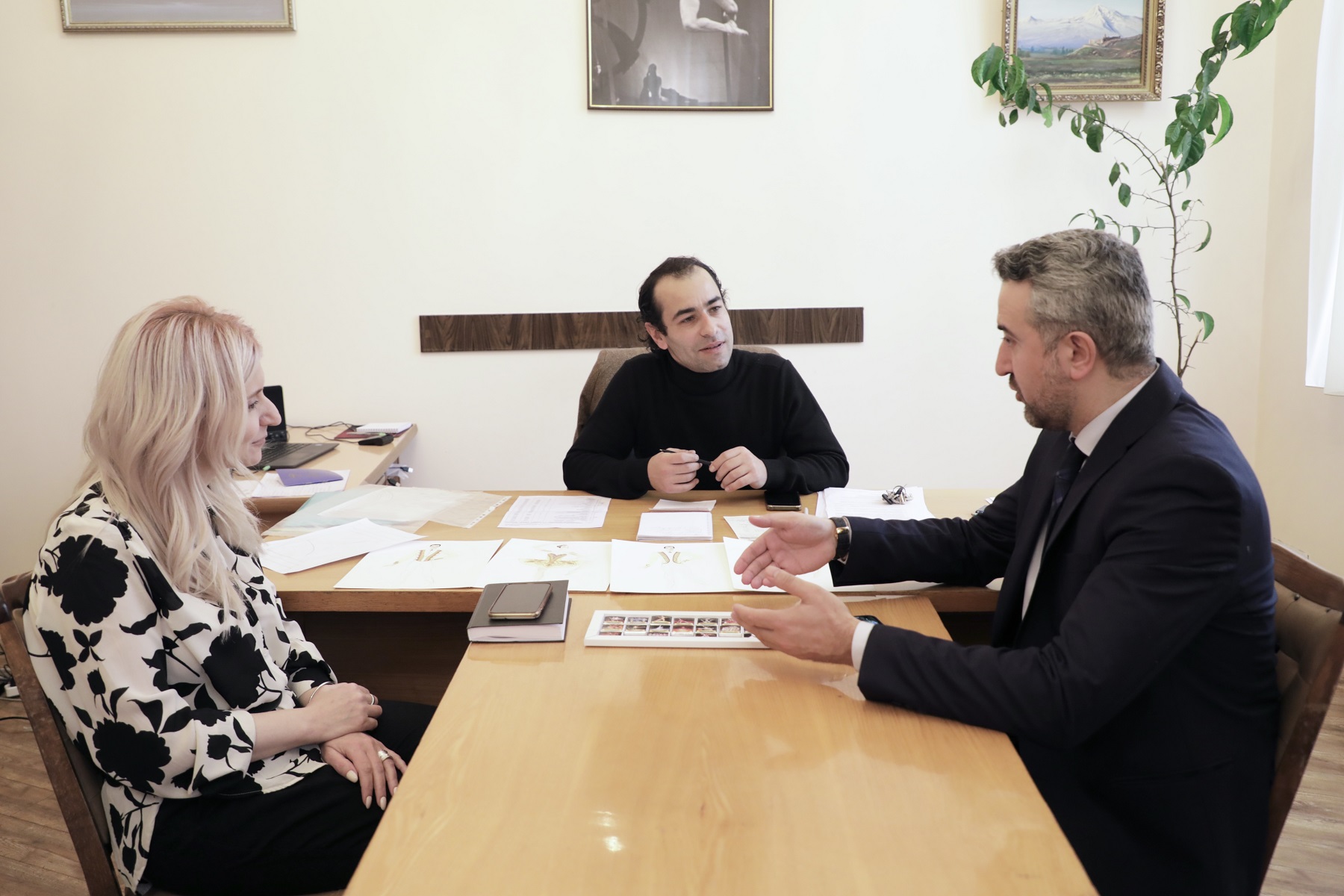 ԿԳՄՍ նախարարի տեղակալները Պարարվեստի պետական քոլեջի պատասխանատուների հետ քննարկել են մի շարք հարցեր