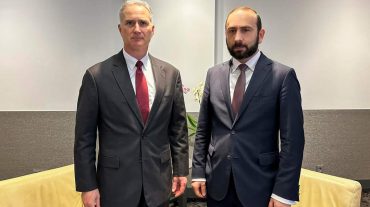 Արարատ Միրզոյանը հանդիպել է ԵԱՀԿ Մինսկի խմբի ԱՄՆ համանախագահ Լուիս Բոնոյի հետ