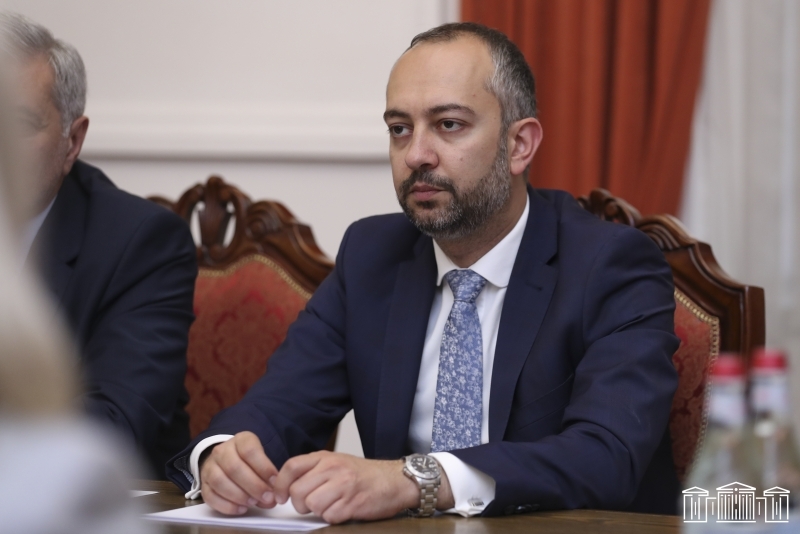 ԱԺ արտաքին հարաբերությունների մշտական հանձնաժողովի նախագահ Էդուարդ Աղաջանյանի լիազորությունները դադարեցվեցին