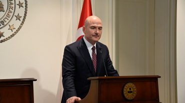 Թուրքիայի ներքին գործերի նախարարը ԱՄՆ դեսպանին կոչ է արել «կեղտոտ ձեռքերը հեռացնել» երկրից