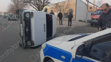 Խոշոր ավտովթար Արարատի մարզում. բախվել են Opel Astra-ն ու «Նիվան», վերջինս կողաշրջվել է. կա վիրավոր