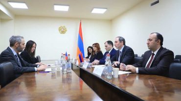 ԲՏԱ նախարարը և Չեխիայի նորանշանակ դեսպանը քննարկել են թվայնացման, ինժեներական տեխնոլոգիաների, կիբեռանվտանգության ուղղությամբ համատեղ ծրագրեր իրականացնելու հնարավորությունները