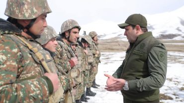Սուրեն Պապիկյանի այցերը ՊՆ զորամասեր շարունակվում են