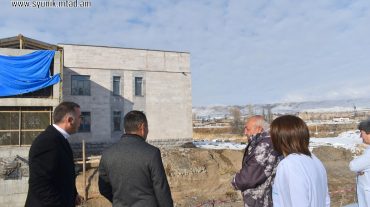 Սյունիքի մարզպետը ծանոթացել է Սիսիանի ԲԿ-ի նոր կառուցվող մասնաշենքի աշխատանքների ընթացքին