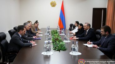 ԱԽ քարտուղարն ու Լուիս Բոնոն քննարկել են հայ-ադրբեջանական հարաբերությունների կարգավորման գործընթացի վերջին զարգացումները