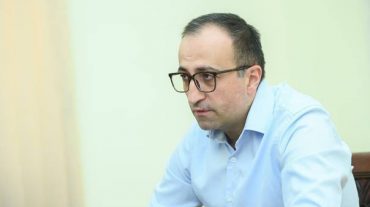 Տեղեկություն կա, որ կարմրուկի տարածման օղակում դեր է ունեցել նաև չպատվաստված բուժաշխատող․ Թորոսյան