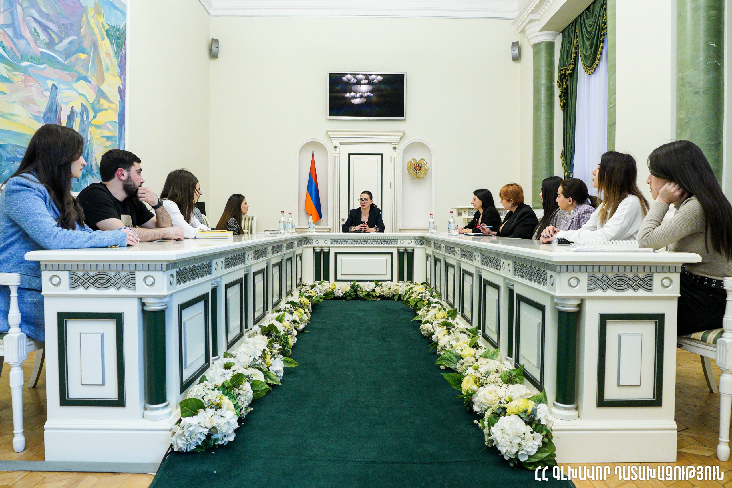 Պետք է լինես այն փոփոխությունը, որն ուզում ես տեսնել. Աննա Վարդապետյանը հանդիպել է ԵՊՀ իրավաբանական ֆակուլտետի ուսանողներին