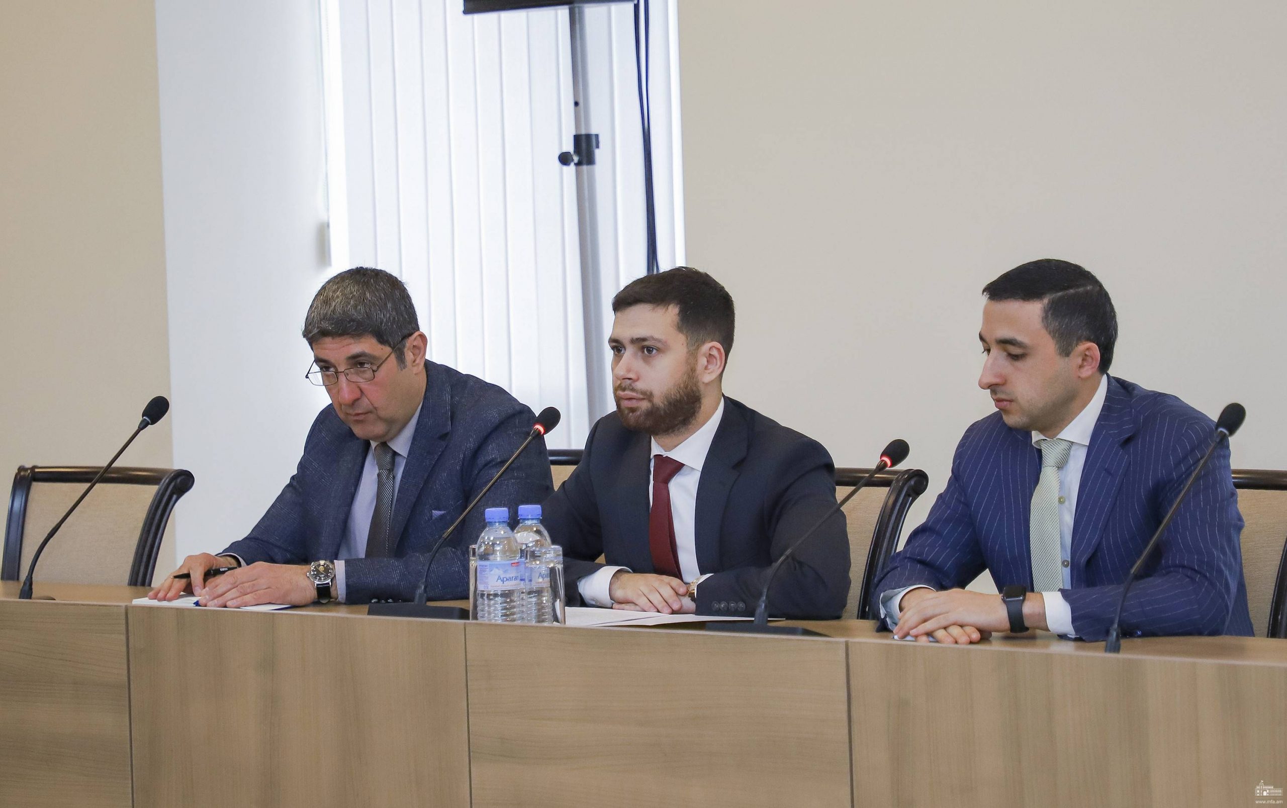 ՀՀ ԱԳ նախարարի տեղակալ Վահան Կոստանյանը հանդիպել է Իրաքի Խորհրդարանի Հայաստան-Իրաք բարեկամության խմբի պատվիրակության հետ