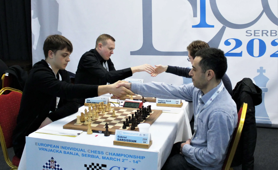 3 հայ շախմատիստ առաջատարների խմբում է. ԵԱ