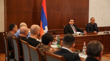 Բազմաթիվ խնդիրներ և մտահոգություններ են առաջացել ինձ մոտ. Արցախի պետնախարարը հանդիպել է գործարարների հետ