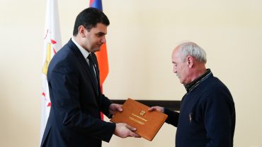 Մետրոպոլիտենի մի շարք աշխատակիցներ պարգևատրվել են Երևանի քաղաքապետի ոսկե մեդալով և արժանացել շնորհակալագրերի