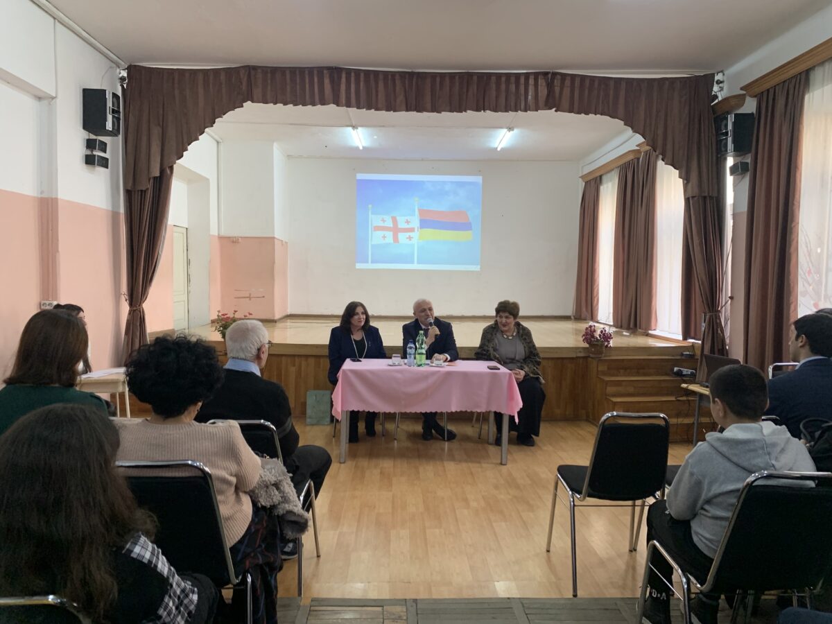 Վրաստանում ՀՀ դեսպանը այցելել է Թբիլիսիի N104 հայկական դպրոց