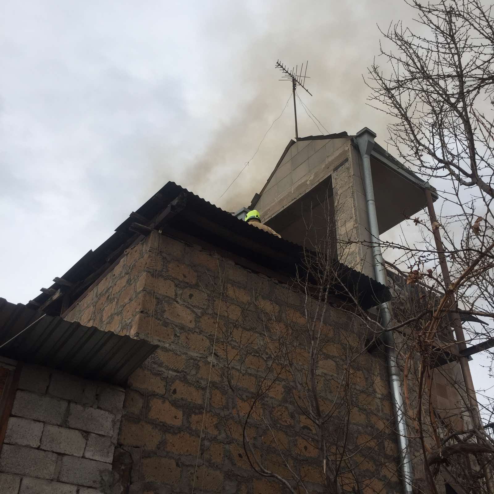 Երևանի Արաբկիրի 23-րդ փողոցում բռնկված հրդեհը մարվել է
