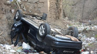 «Opel Vectra»-ն Խնածախ-Ստեփանակերտ ճանապարհին գլորվել է ձորը․ վարորդի վիճակը ծանր է