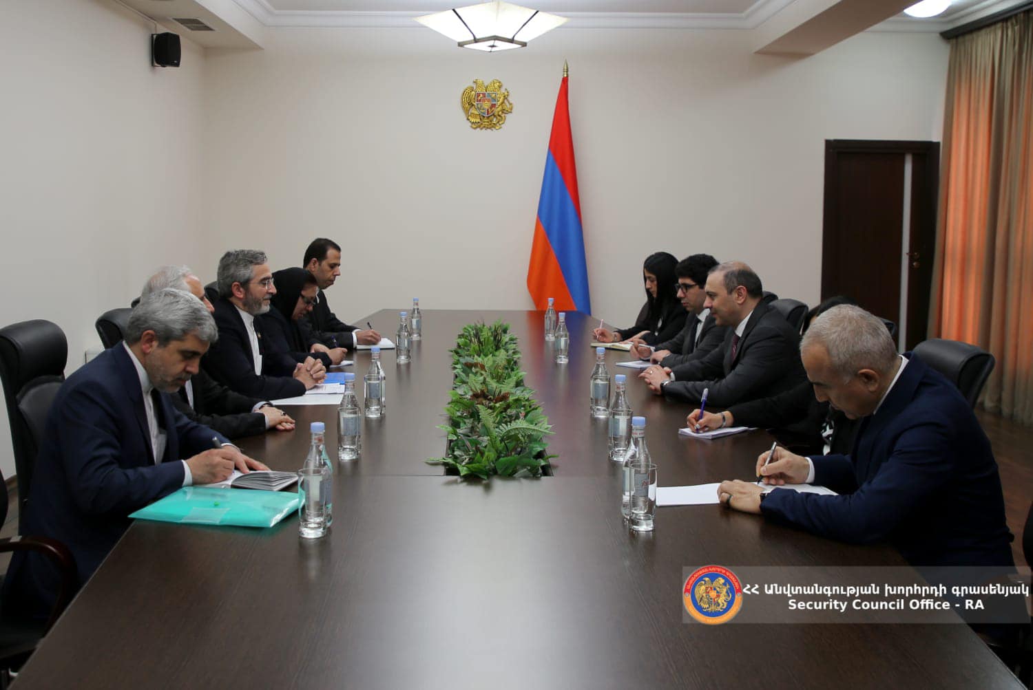 ԱԽ քարտուղարն ու Իրանի փոխարտգործնախարարը քննարկել են տարածաշրջանում սպառնալիք ներկայացնող անվտանգային հարցեր
