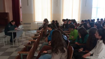 «Երկրաշարժի ժամանակ բնակչության վարվելակերպի կանոնները». դասախոսություններ Կոտայքի մարզի մի շարք դպրոցներում