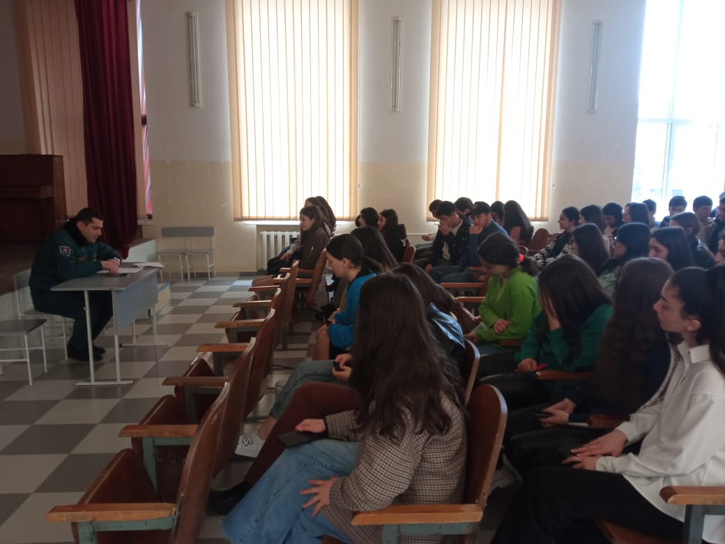 «Երկրաշարժի ժամանակ բնակչության վարվելակերպի կանոնները». դասախոսություններ Կոտայքի մարզի մի շարք դպրոցներում