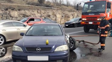 Վթար Ծիծեռնակաբերդի խճուղում. բախվել են «Nissan Tiida»-ն և «Opel Astra G»-ն