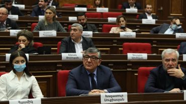 ԱԺ կին պատգամավորներն ու կին աշխատողները կպարգևատրվեն