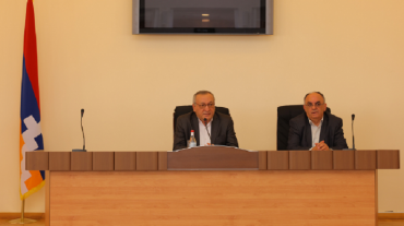 ԱՀ ԱԺ նախագահը հանդիպել է ուսանողների հետ