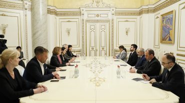ՀՀ վարչապետը և Բունդեսթագի պատգամավորները մտքեր են փոխանակել տարածաշրջանային իրավիճակի, անվտանգային մարտահրավերների, խաղաղության օրակարգի շուրջ