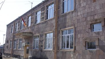 Ախուրիկ բնակավայրի դպրոցի նախկին շենքը վերակառուցվում է որպես մանկապարտեզ, վարչական կենտրոն ու փոստային բաժանմունք