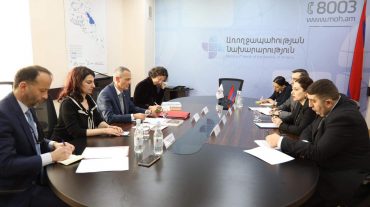 Անահիտ Ավանեսյանը և ԿԽՄԿ հայաստանյան պատվիրակության ղեկավարը քննարկել են Արցախում հումանիտար իրավիճակը և դեղորայքի տեղափոխման հետ կապված դժվարությունները
