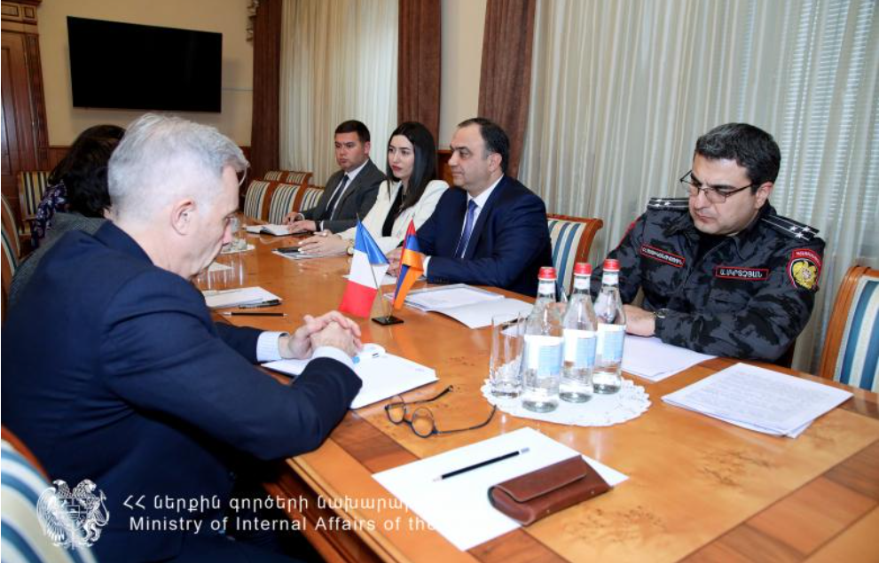Ֆրանսիան պատրաստակամ է աջակցելու ՆԳ նախարարությանը․ Վահե Ղազարյանն ընդունել է Ֆրանսիայի դեսպանին