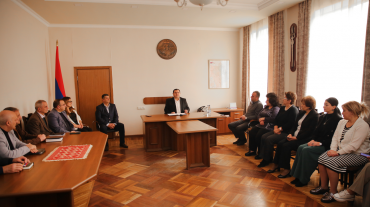 Արցախի պետական նախարարը ներկայացրել է նորանշանակ նախարարին