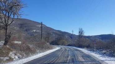 Վարդենյաց լեռնանցքը դժվարանցանելի է կցորդիչով բեռնատարների համար․ Լարսը բաց է բոլոր տեսակի տրանսպորտային միջոցների համար