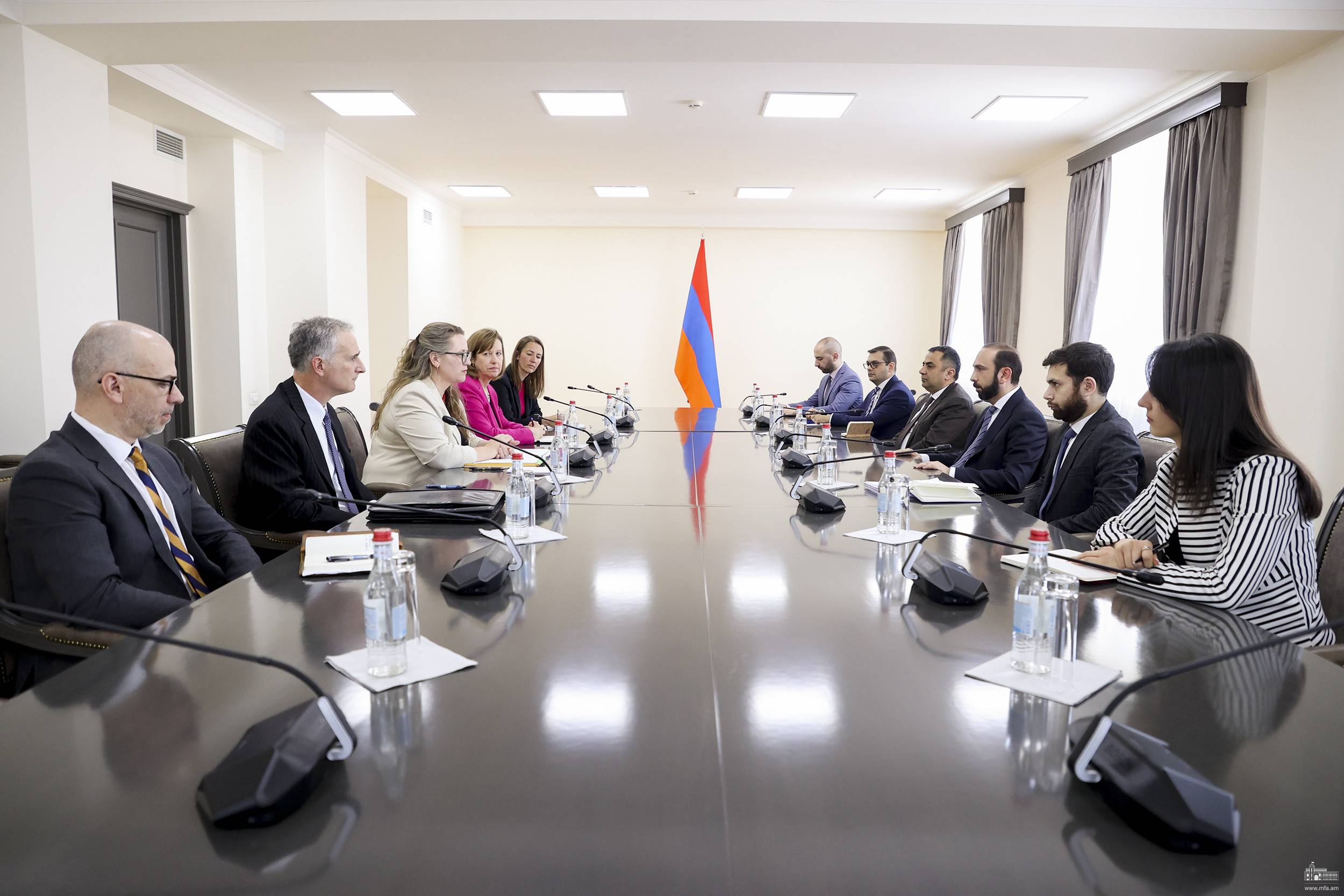 ԱԳ նախարարը ԱՄՆ պետքարտուղարի հետ քննարկել է տարածաշրջանում կայունության հաստատման, Հայաստան-Ադրբեջան հարաբերությունների կարգավորման շուրջ հարցեր